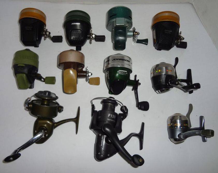 Ten Older Fishing Reels, #152 Heddon, Old Johnson Push Button, Etc. Reels  Work and Are In Good Condition, Have To Many, Time To Go! 3 to 5L Auction