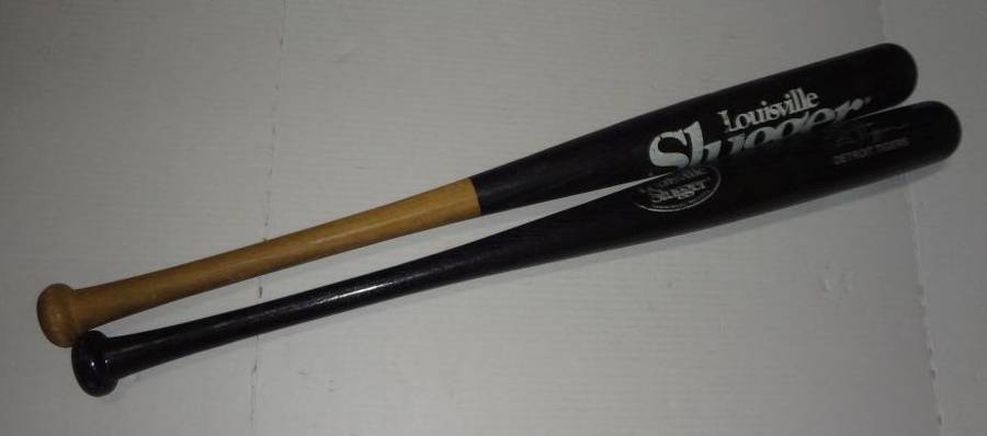 Two Wood Louisville Slugger Baseball Bats, 300 Hitter Series, Pro Genuine  Detroit Tigers, 28 to 29L Both Very Good Condition Auction