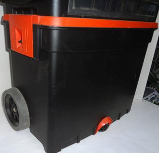 Black & Decker Mastercart rolling tool box for Sale in Ceres, CA