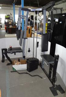 Weider Pro 3200 Looks Complete From Storage Needs Wiping Off As Is Overall Good Condition 52 W x 65 D x 75 H Auction 1BID