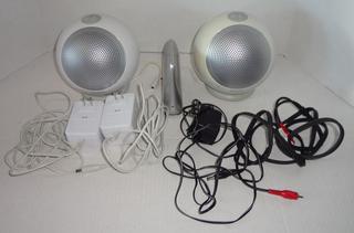 Brookstone Podz Wireless Speakers Pair Includes Charging Bases