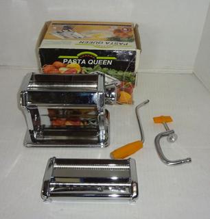 Pasta queen pasta maker best sale