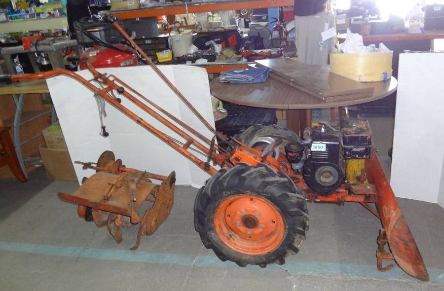 Simplicity Walk Behind Tractor, 1954 Model F, Includes 30 Plow Blade, And  Tiller Attachment, Runs Excellent, Does Need New Set of Tires, 6-Speed  Transmission With Reverse, Briggs and Stratton Engine, 30W x