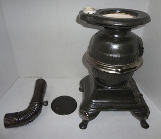 Ceramic Pot Belly Stove, 8W x 9D x 14H, Good Condition, No Visible Chips  Auction | 1BID