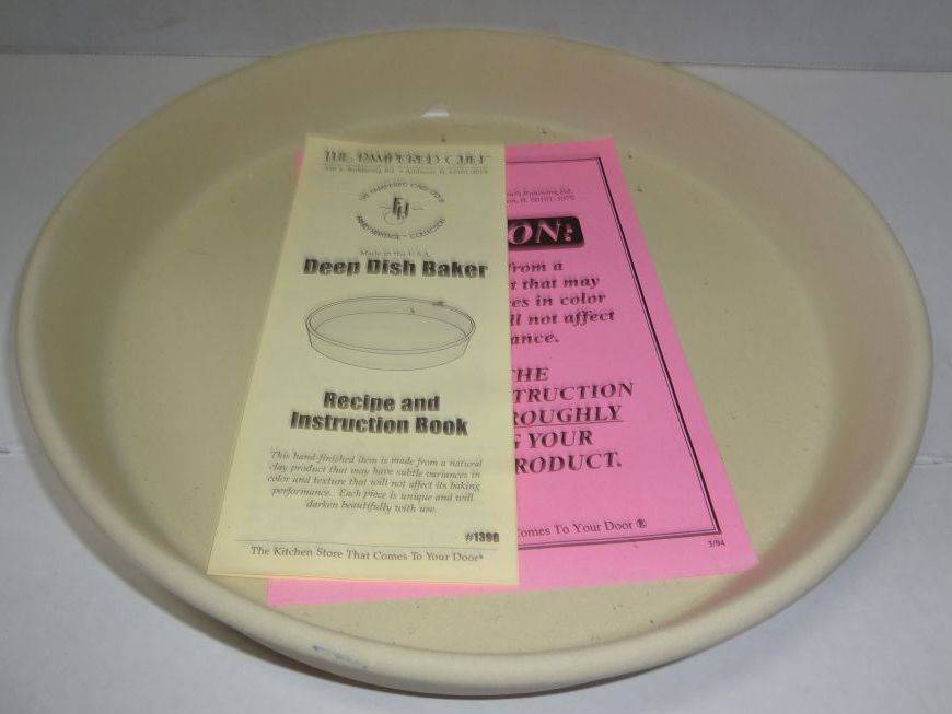 Pampered Chef Family Heritage Stoneware Deep Dish Baker #1390 New in Box