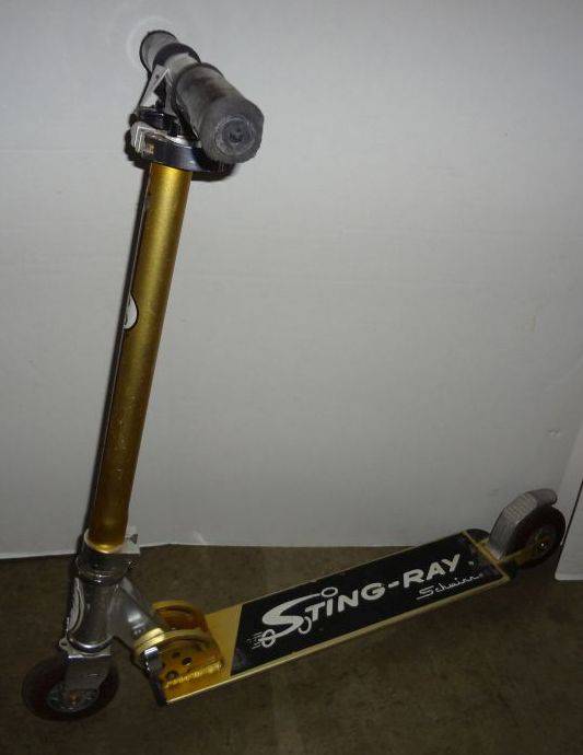 Schwinn stingray deluxe scooter online