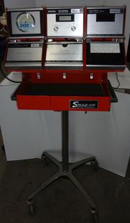 Vintage Snap On Engine Performance Tester With Multiple Vintage Snap On Engine Performance Tester With Multiple