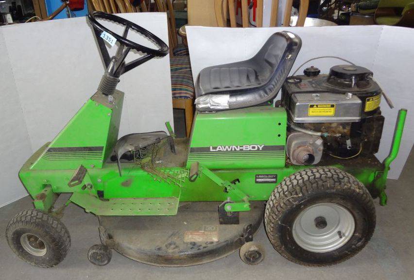 Lawn boy discount riding lawn mower