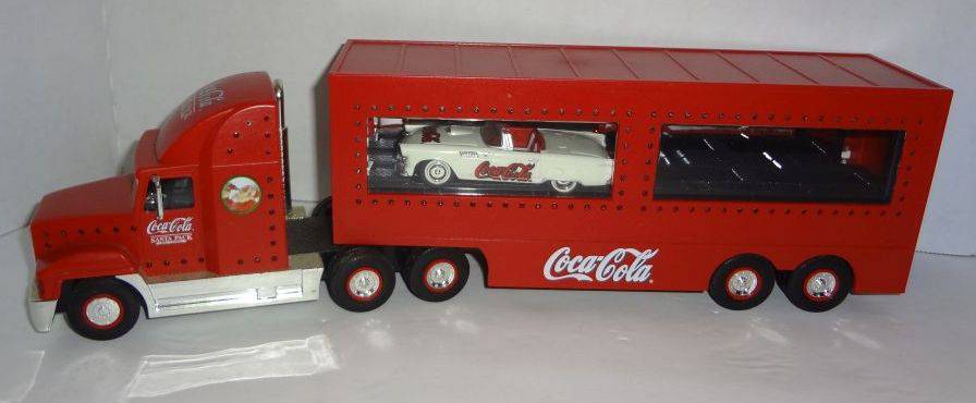 2001 Coca Cola Limited Edition Santa Pack, Semi Truck And Trailer