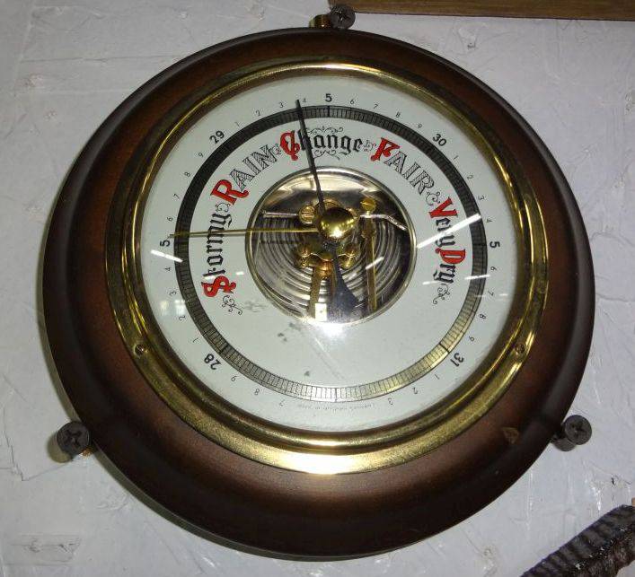 Vintage Barometer “Stormy, Rain, Change, Fair, Very Dry” Appears