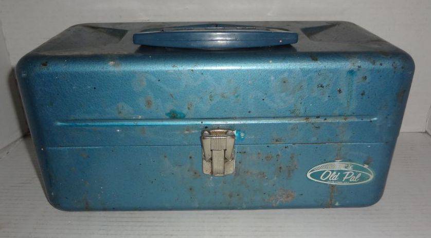 Vintage Old Pal Blue Metal Tackle Box Lititz PA, Heavy Duty 19