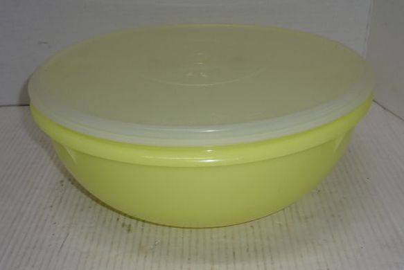 Vintage Big Yellow Tupperware Bowl 274-12 With Lid, 13Diam x 5H
