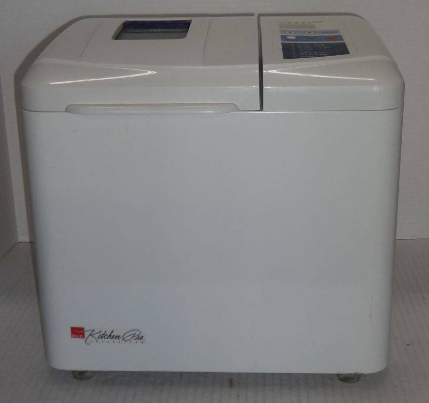 Regal Kitchen Pro Breadmaker Model K6743 Works Great For Making Bread Pizza Crust Mixing Dough Etc. Manual Recipe Book Online I Wrote The Link on Piece of Paper And Put in Machine