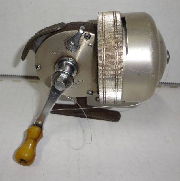 Shakespeare Wondercast Reel No. 1777 Push Button, 4 1/2L Very Good  Condition, As Is Auction