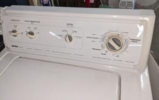 Transitional Design Online Auctions - Kenmore Washer 80 Series Model #110  72802101