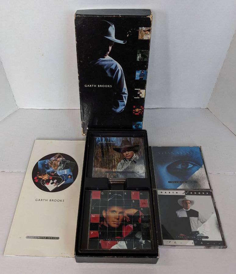 Garth Brooks - The Limited Series - 6 CD Box Set (Very Good Condition)