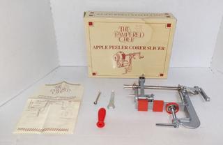 Pampered Chef Apple Peeler, Corer, Slicer, Great Condition, Clamps