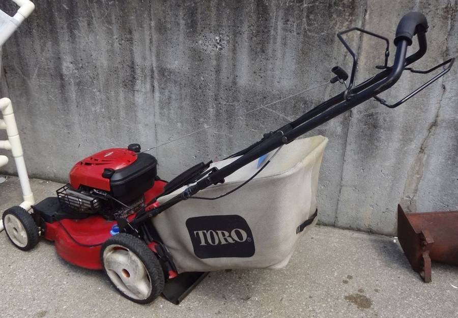 Toro Recycler Self Propelled Lawn Mower Works Great with Bag 6.50 190cc 22 Cut Very Clean Auction 1BID