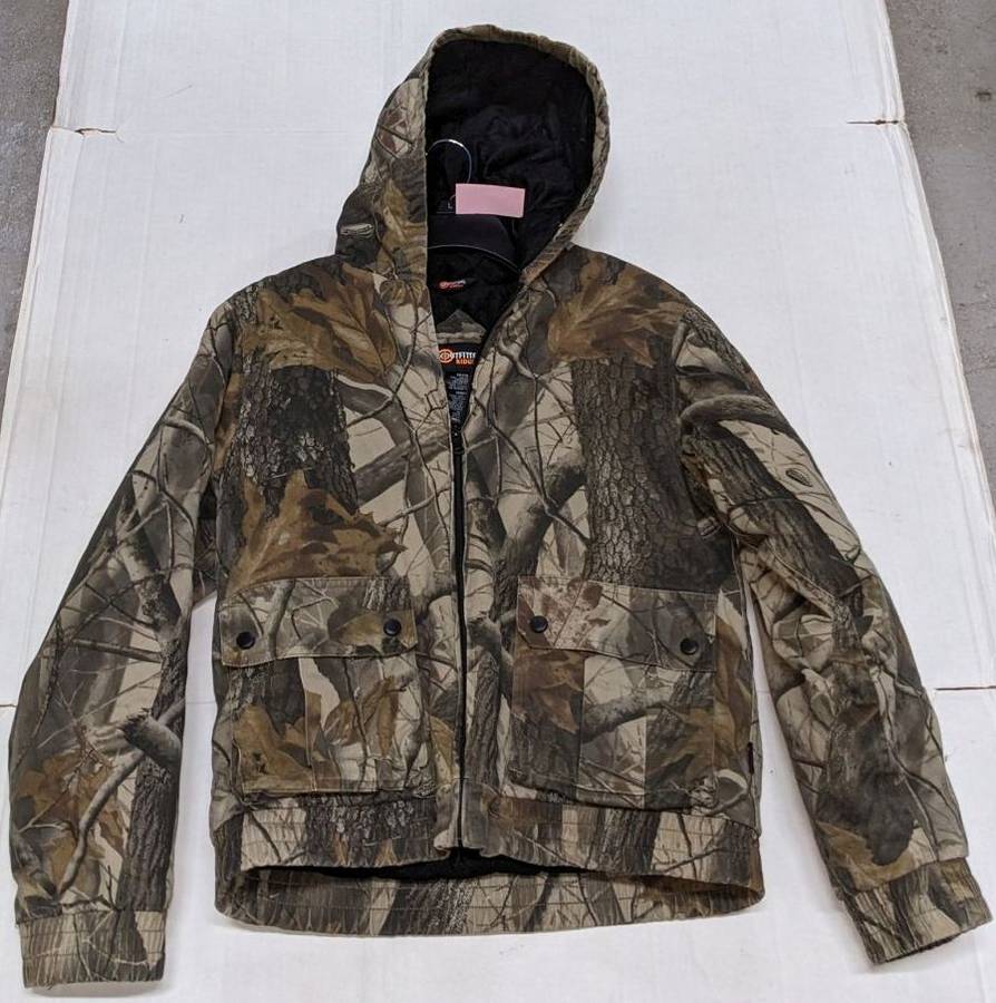 Camouflage Warm Jacket, Outfitters Ridge, Boys Size XXL (18), Good  Condition Auction | 1BID