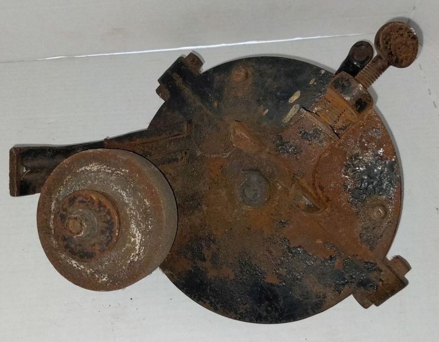 Sold at Auction: Antique Hand Crank Grinder