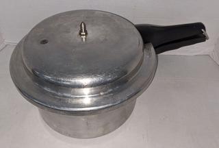 Mirro Matic Pressure Cooker With Lid Good Condition 11