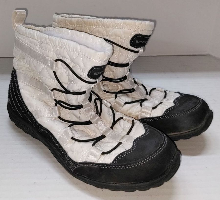 Skechers boots clearance size 7