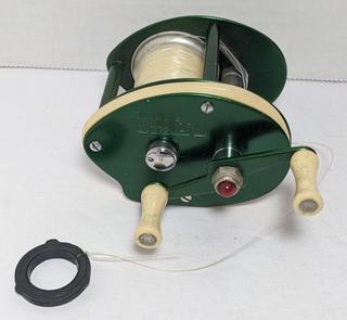 Vintage Bronson Symbol 4700 Casting Reel, Very Good Condition