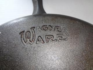 Cast Iron L (Vintage Wagner Cornbread Pan)