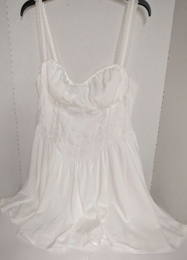Very Pretty New With Tags Size XL Fashion Nova Dress Auction | 1BID