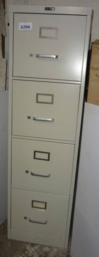 Four Drawer Filex Brand Metal File Cabinet Good Condition 15 W X