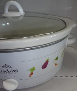 USA Oval Manual Crock Pot for Corned Beef Rival Mini Removable