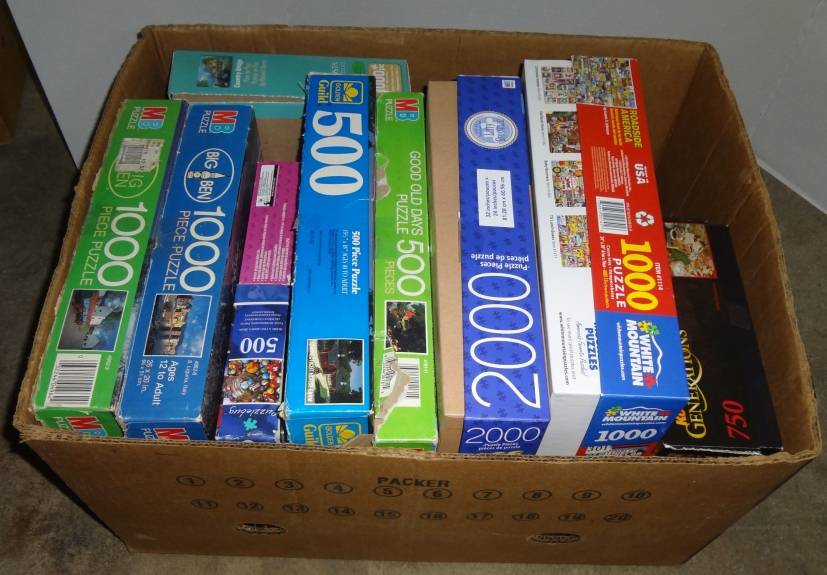 Assorted lot of 8 jigsaw puzzles 