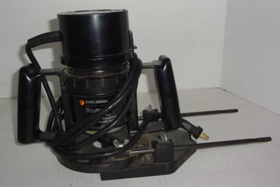 Black And Decker 1 HP Router. Model 7604 Used Very Little and in