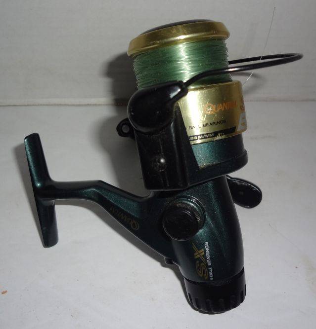 Quantum Long Stroke SX Fishing Reel, Four Ball Bearing, (160) Yards, 8 Lb.  Capacity, Has Snapshot Thumb Tab, Good Condition, Tested and Working, 5L  Auction