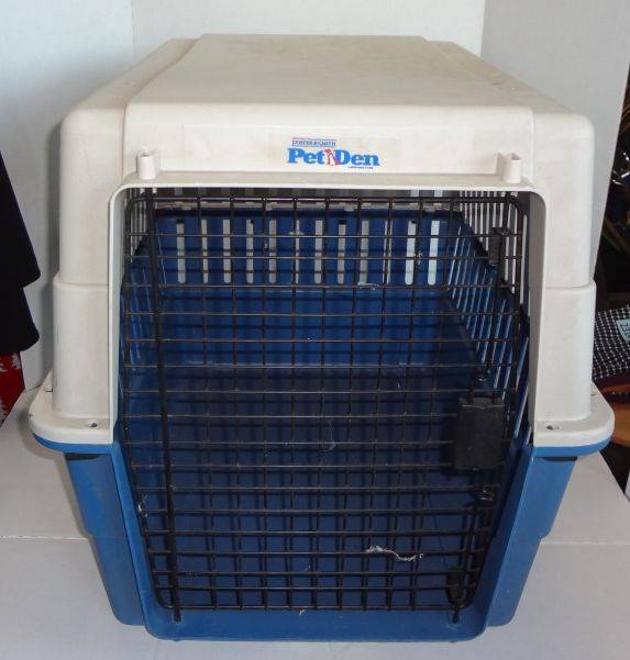 Animal Crate By Foster and Smith Pet Den Good Condition 22