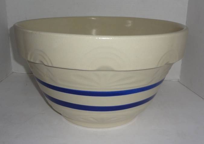Watt 14 Extra Large Mixing Bowl Beige With Brown Stripes. It Measures 14w X  7h 