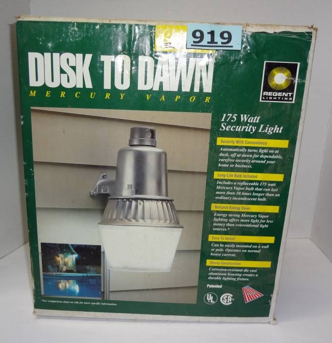 regent dusk to dawn security light