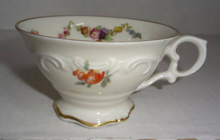 Bavaria Schumann Arzberg Germany Antique Rose Tea Cup, 3 1/2