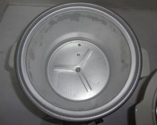 1 Qt. Crofton Crock Pot, Works, Good Condition, 9 1/2W x 8 1/2D