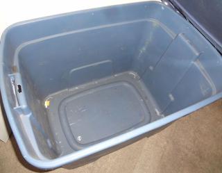 Biddergy - Worldwide Online Auction and Liquidation Services - Cornerstone  Blue 30 Gallon Storage Tote With Lid