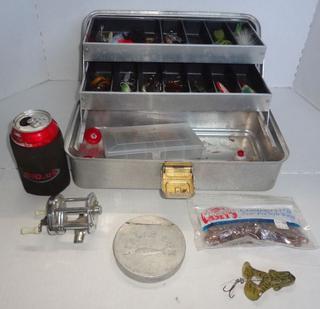 Vintage UMCO 132A Aluminum Tackle Box With Lures, Box 13 1/4"W x 7"D x 6"H,  Good Condition With Some Dings, Great Box! Awesome Value Auction | 1BID